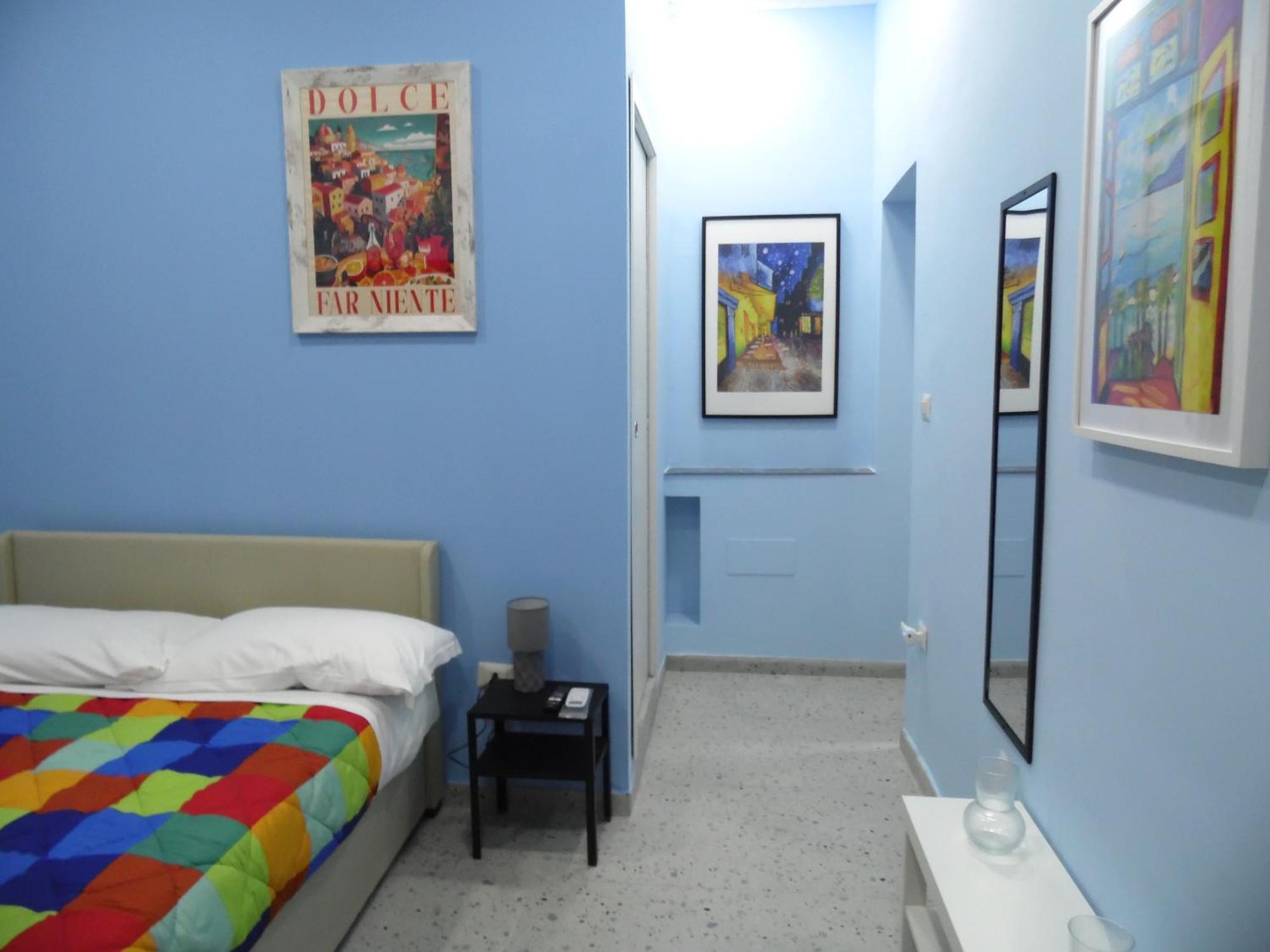Mithra Apartment Centro Storico Naples Luaran gambar